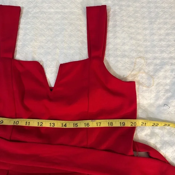 Chic Scarlet Jumpsuit - Picture 4 of 10